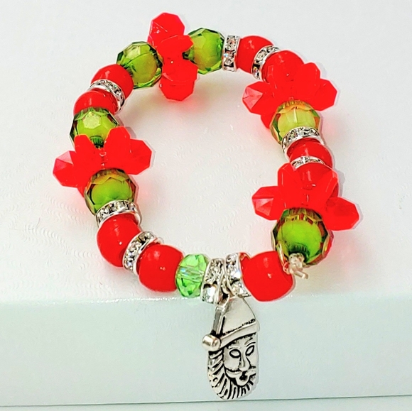 261B88. Red & Green & Silver Bracelet w/ Santa Charm - Picture 1 of 4